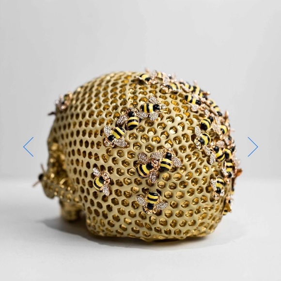 Killa Beez Art sculpture - Picture 2 of 7